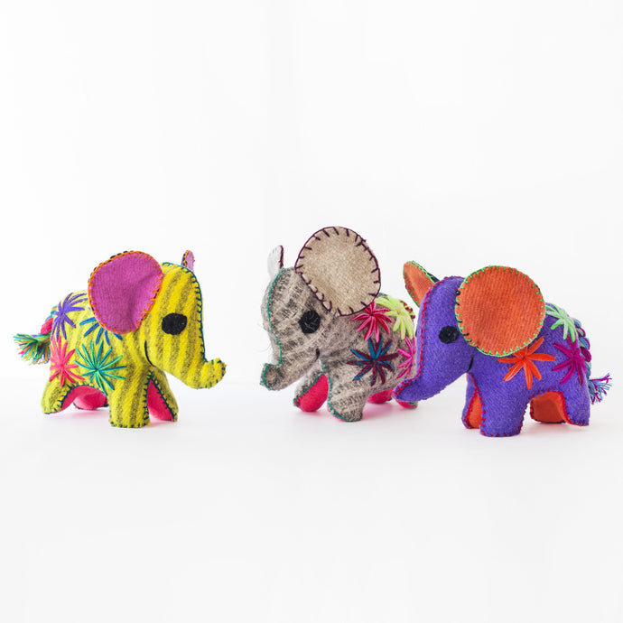 CHIAPAS Wool Felt Animalitos -  Trio of Elephants