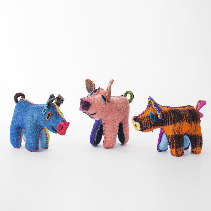 CHIAPAS Wool Felt Animalitos -  Trio of Piggies